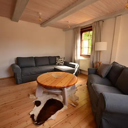 Wiekhaus 49 *